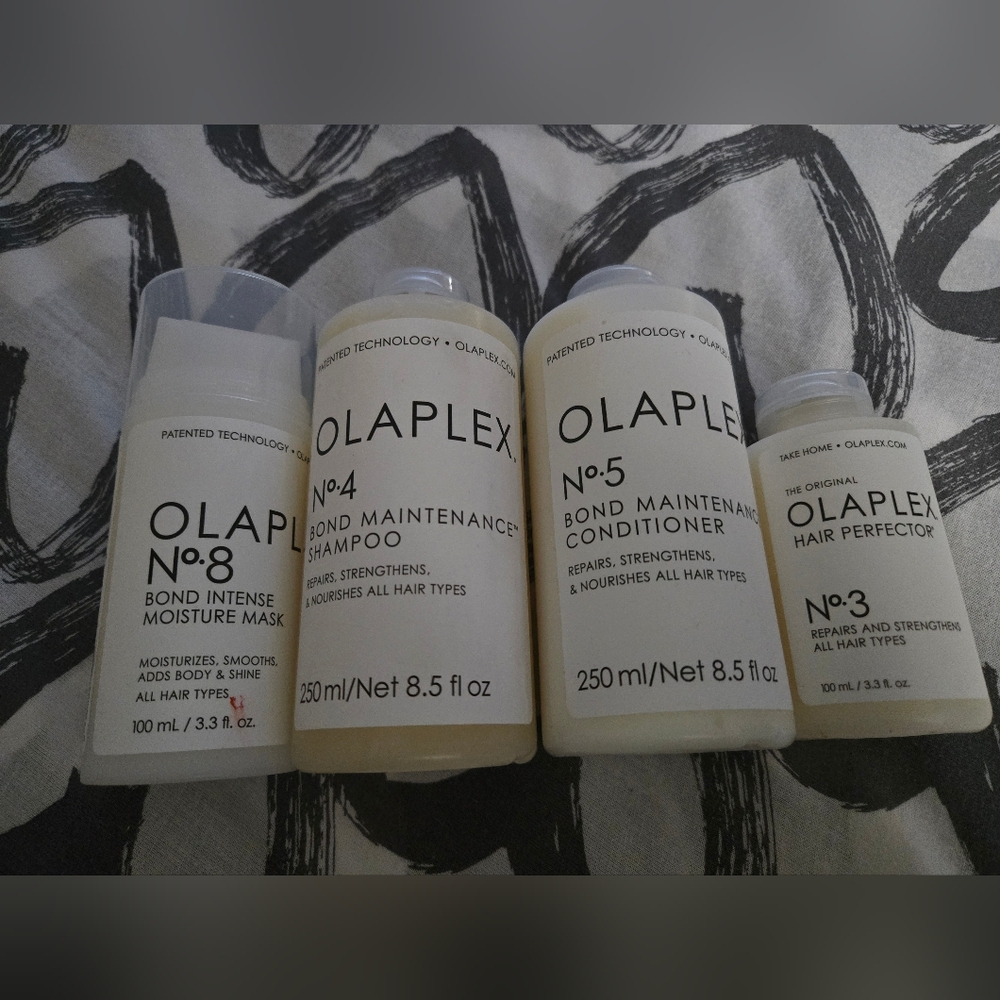 OLAPLEX Bond Maintenance Set - Cream and White